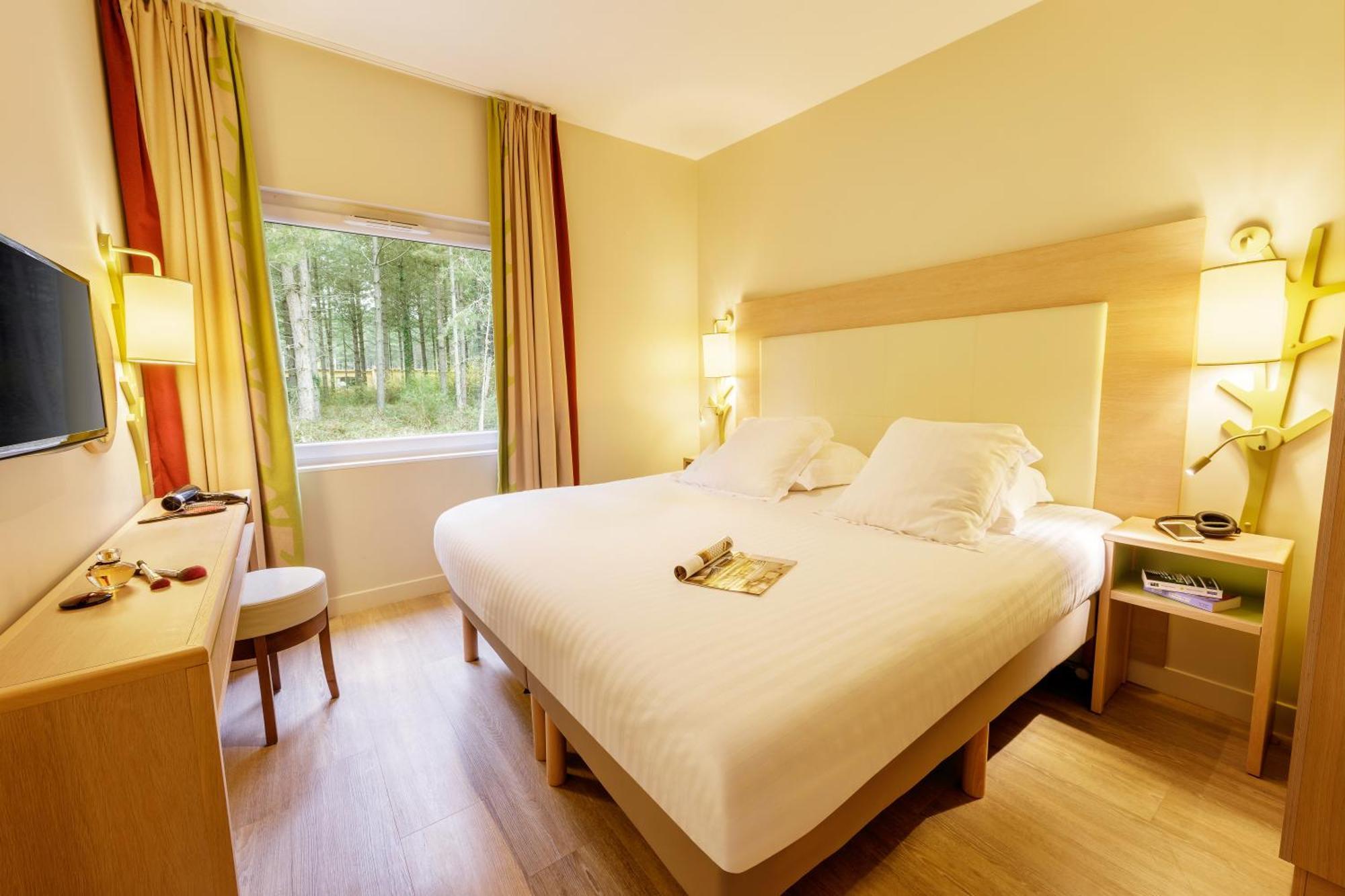 Center Parcs Le Bois Aux Daims Hotel Morton Exterior photo